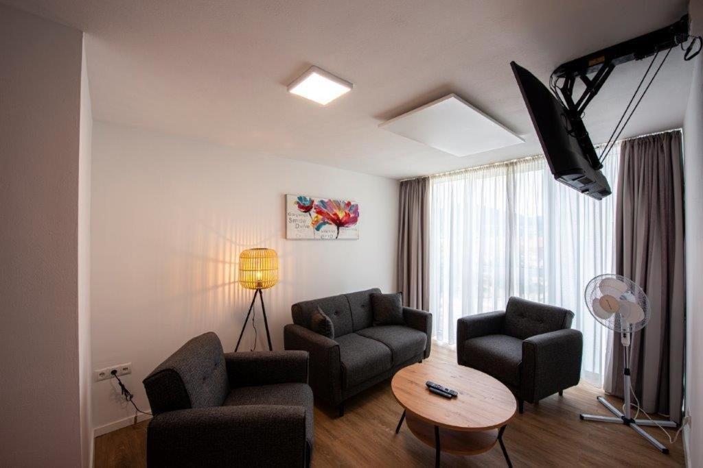 Panorama Hotel In Neustadt an der Weinstraße Buitenkant foto