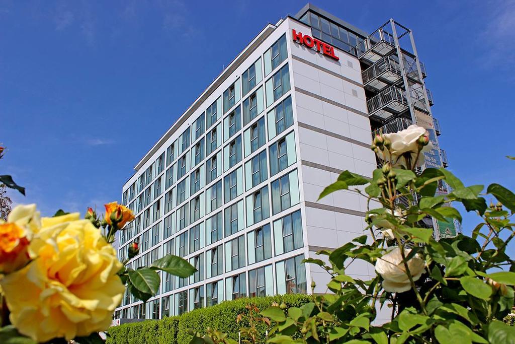 Panorama Hotel In Neustadt an der Weinstraße Buitenkant foto